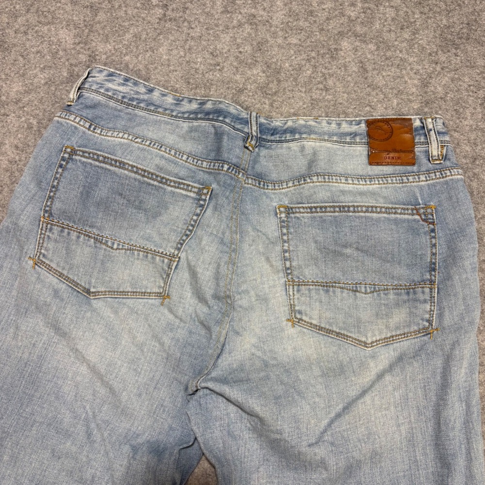 Tommy Bahama Denim Belize Authentic Mens Jeans 38x30 Light Wash Straight Leg